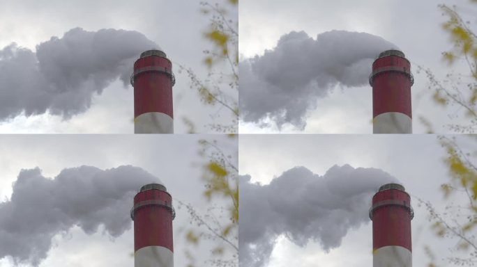 工厂烟囱废气排放
