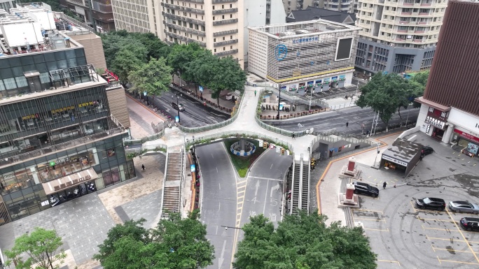 静默下的重庆空城