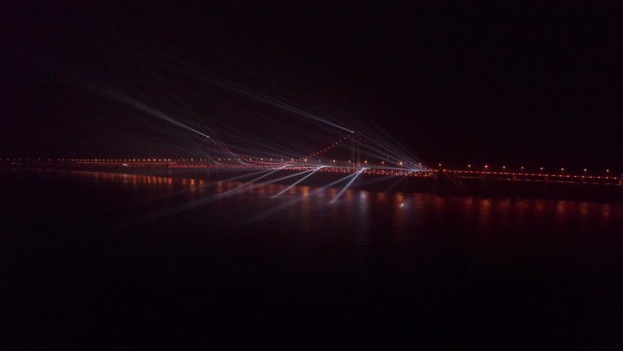 实拍4K大连星海公园跨海大桥灯光秀可商用