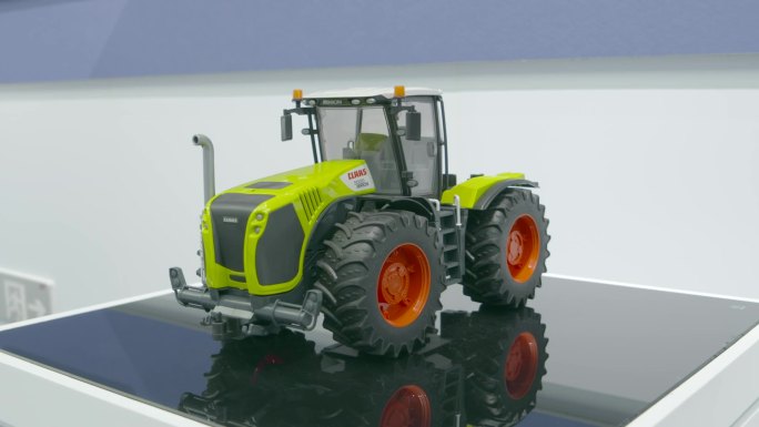 农业机械收割机现代机械模型展示智慧农业