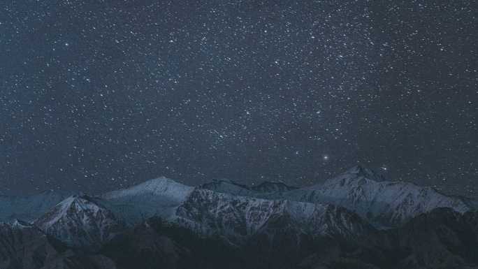 T/L夜间雪山夜空