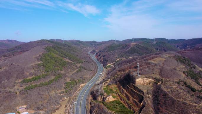 航拍陕北地貌 高速公路