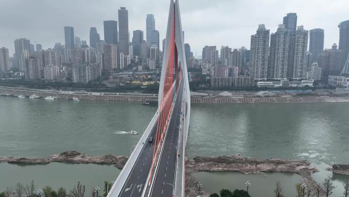 静默下的重庆空城