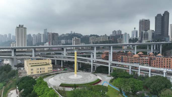 静默下的重庆空城