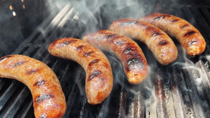 Pork Bratwurst Bangers户外烧烤西科罗拉多烹饪4K视频系列