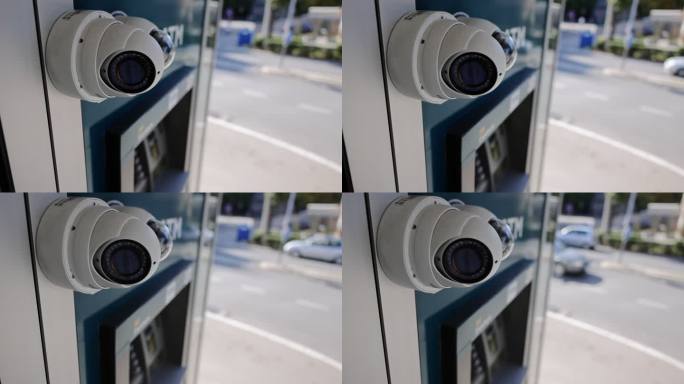 ATM机上方的安全监控摄像头