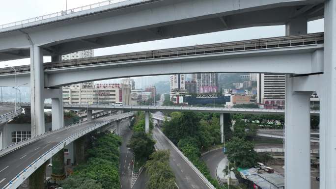 静默下的重庆空城