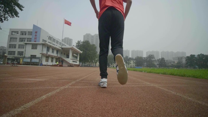 田径场 奔跑 跑步