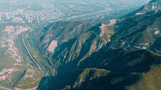 航拍风景山谷太原汾河水库