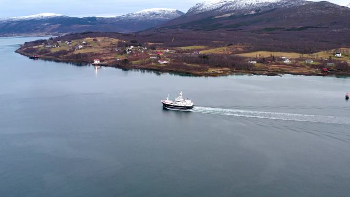挪威秋末冬初的峡湾美景