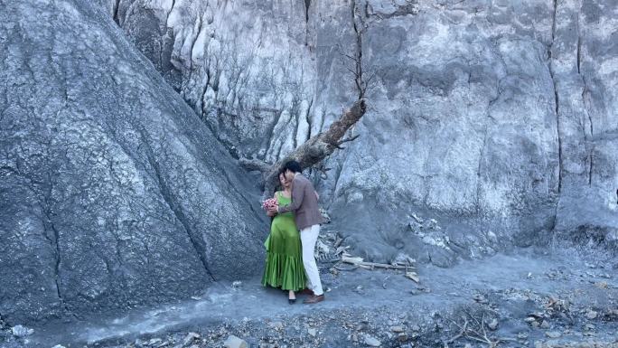 八美糜棱岩高原石林情侣拍婚纱写真4