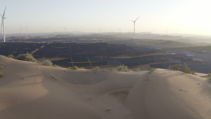 沙漠太阳能风能光伏发电