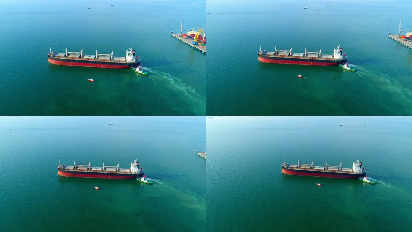 港口航行目的地大型货轮加油出海集装箱