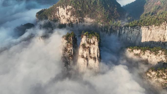 山区云雾缭绕仙境航拍4K