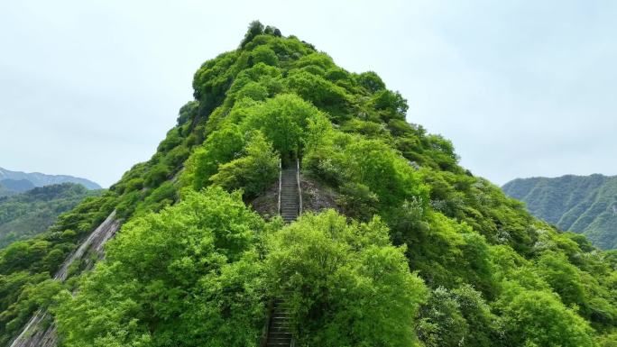 陕西秦岭翠华山航拍龙脊梁