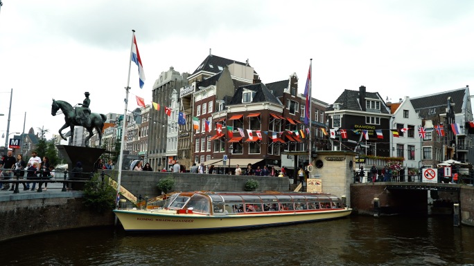 荷兰首都阿姆斯特丹 水城运河街景