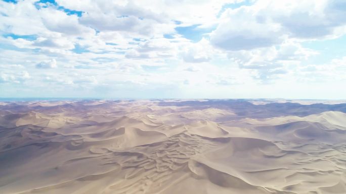 4K航拍沙漠绿洲新疆魔鬼城火焰山