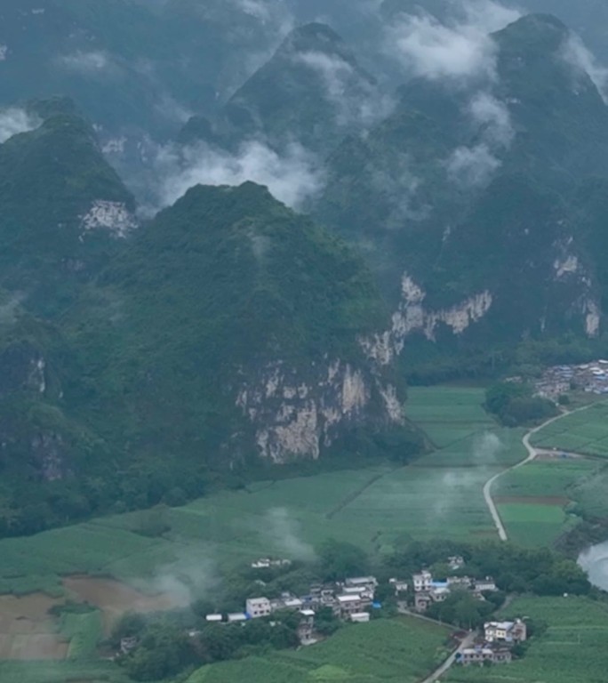 高清竖屏航拍大新黑水河景区云漫群山风景