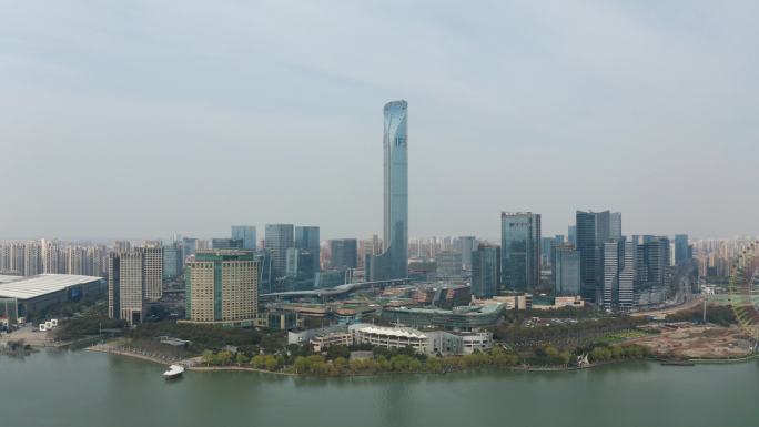 苏州金鸡湖畔的国际金融中心