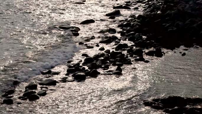 波浪与岩石海边海岸长江后浪推前浪浪花石头
