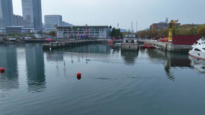 大连海事大学海边航拍水上机器人搜救比赛