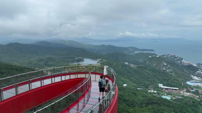 东部华侨城大峡谷登峰造极