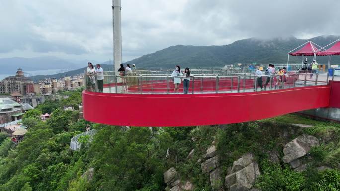 东部华侨城大峡谷登峰造极