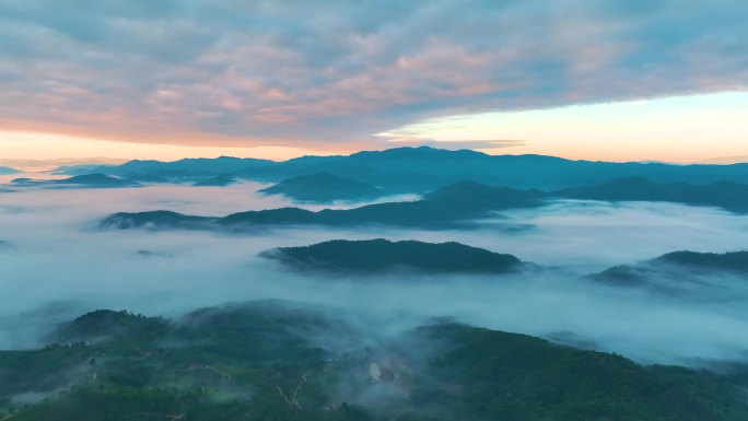 航拍壮阔茶山云海日出