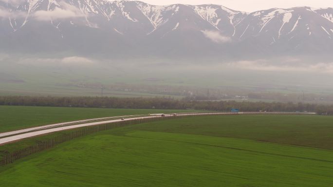 阿拉木图雪山公路航拍