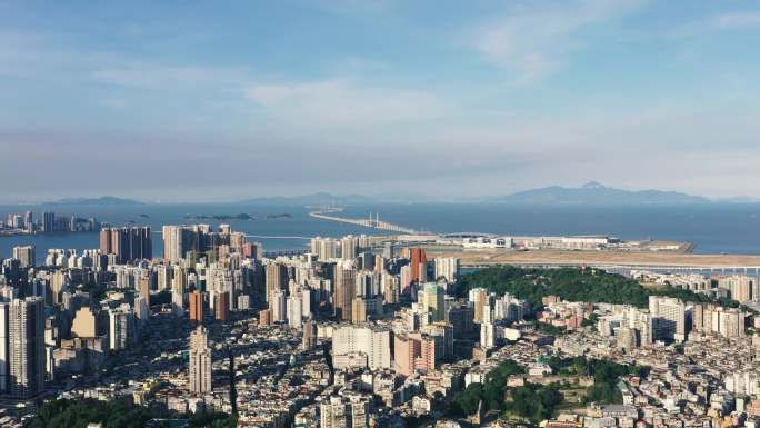 航拍港珠澳大桥与澳门城区城市空镜头