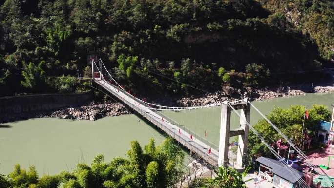 怒江上的桥梁4K