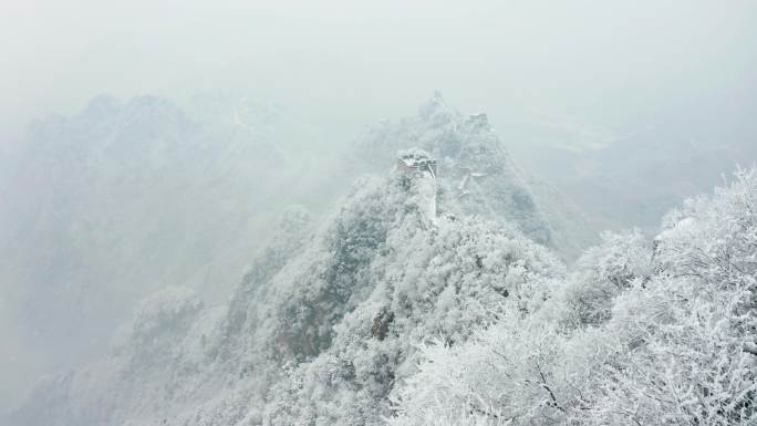 航拍冬季雪景长城4k素材