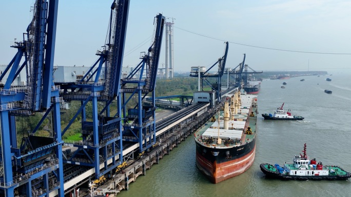 长江长江航运南京港口西坝港散货码头港口