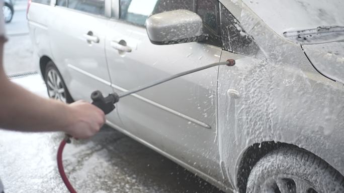活性雪泡沫应用-洗车的重要部分