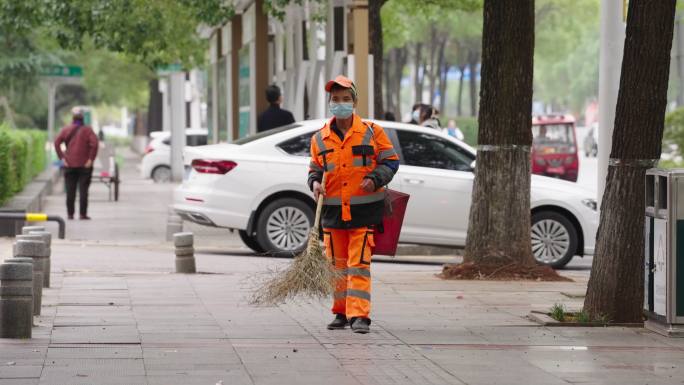 环卫打扫街道