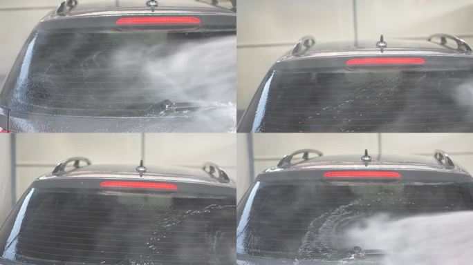 清洗汽车时后挡风玻璃喷水