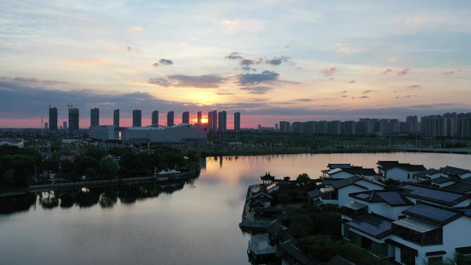 城市鸟瞰黄昏