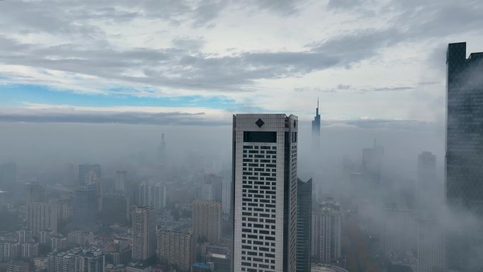 航拍南京平流雾云海风光