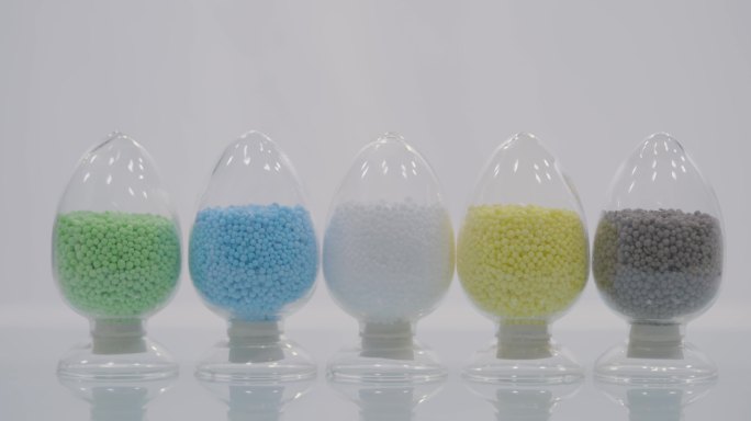化肥 颗粒 鸡心瓶 实验 展示 农业