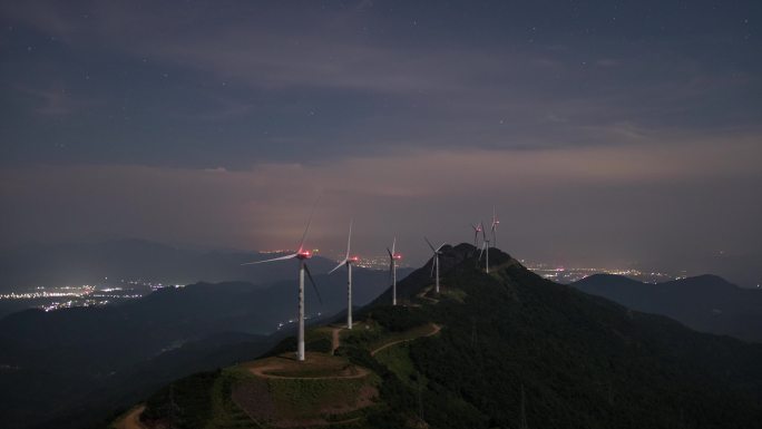 缺牙山朝东风车闪电延时