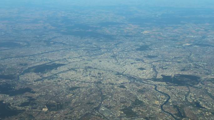 飞越法国巴黎俯视鸟瞰图
