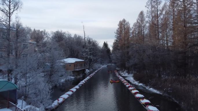 吉林二道白河魔界漂流，航拍冰河雪景