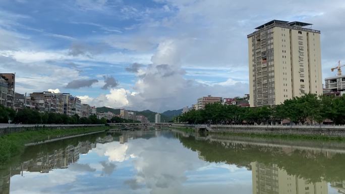 广东新丰县县城风景