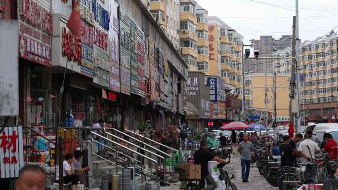 老城区 商业区 农民工 劳动者 生意人