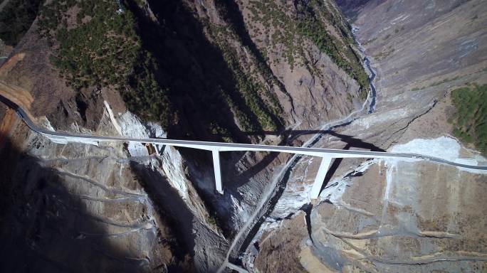 4K-大峡谷水电站山区公路高架桥