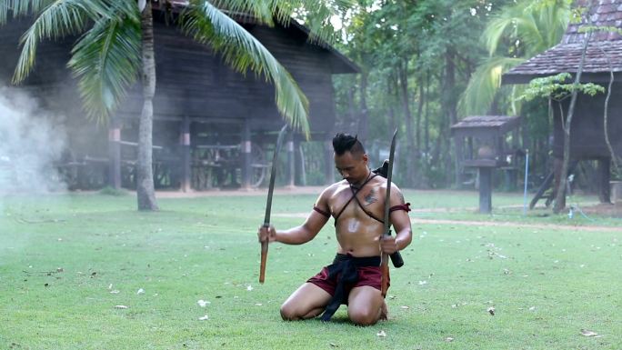 古代泰国武士古代泰国武士跪拜表演