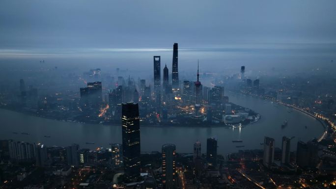 上海陆家嘴北外滩地标宣传阴天平流夜景