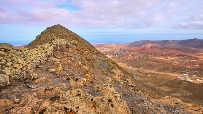 橄榄山俯瞰Tetir村-Fuerteventura