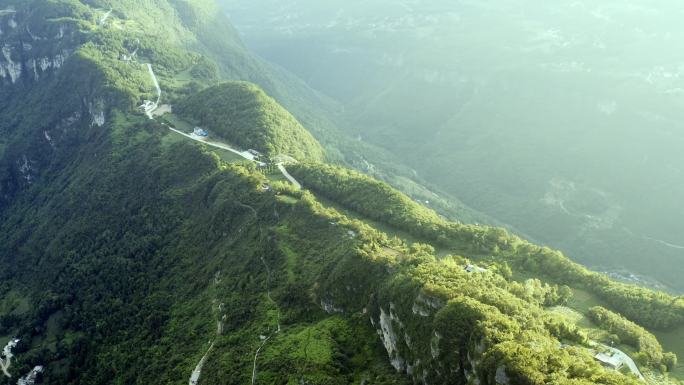 航拍武陵山区皇冠山4K