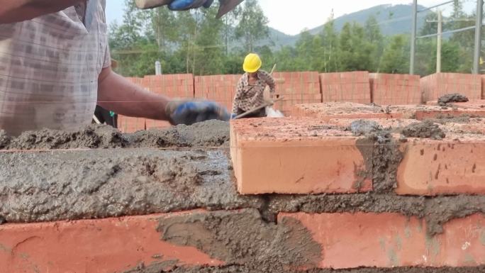 乡村泥水工农民工砌墙砌砖泥水匠农村建房子